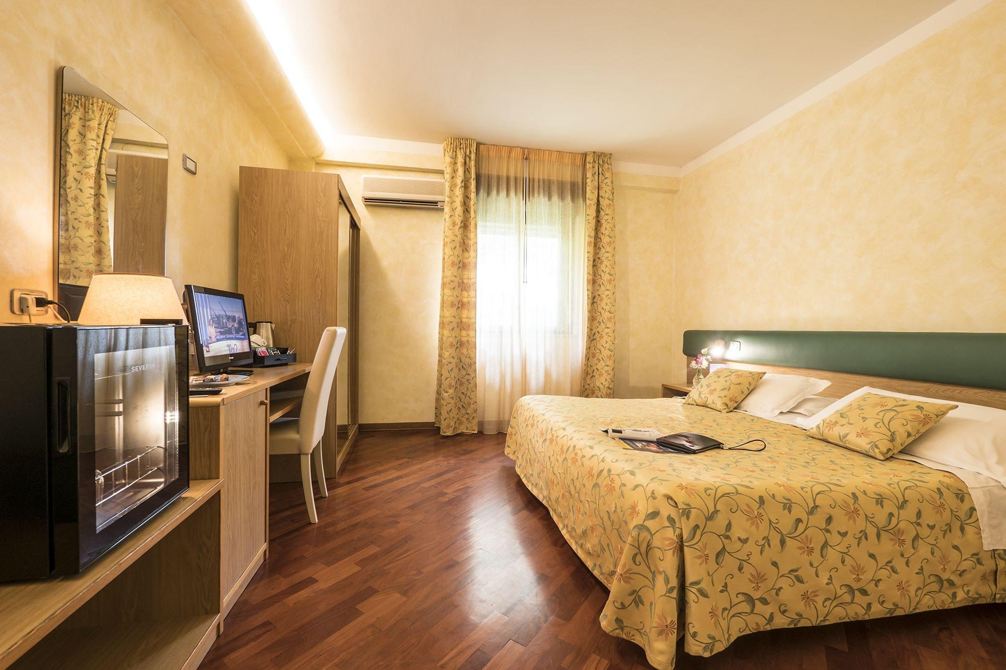 Hotel Vega Perugia Exterior foto
